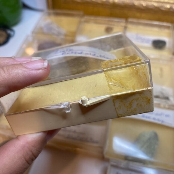 Tiny Crystal and Mineral Lot, Assorted Mixed Crystals and Minerals in case - Picture 7 of 8